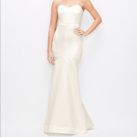 Ann Taylor Size 10 strapless Satin wedding dress - Picture 1 of 4